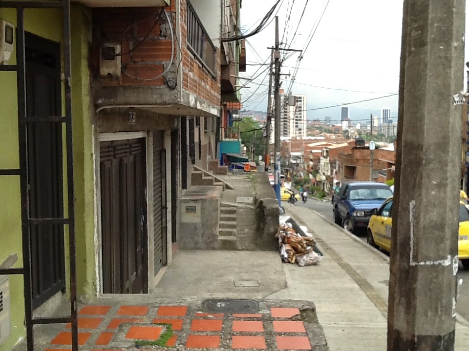 CASA CAMPO VALDES CR 49 CON 80 150.000.000 COMPRA VENTA DE CASAS EN